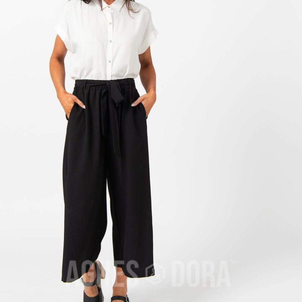 Agnes & Dora™ Spark Pant Crop Black